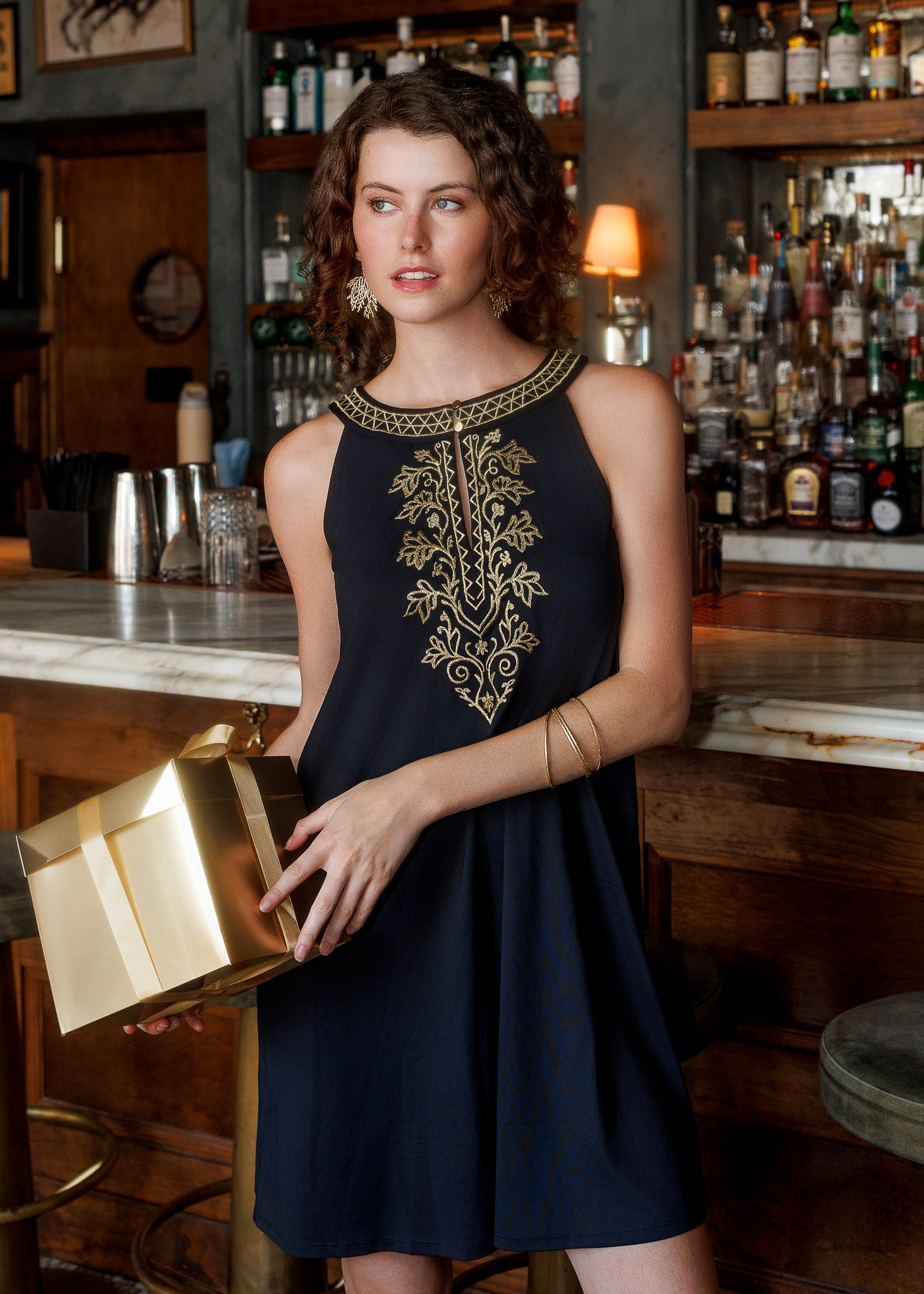 classic black shift dress Metallic Sleeveless | UPF 50+ Trumpet sleeves Size:9 / 43 Exclude Promo Over 15% Elegant Black Red Prom A modern twist on